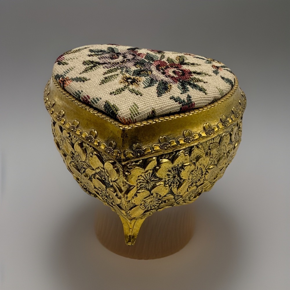 Vintage Floral Tapestry Jewelry Trinket Box Japan Brass Gold Tone Needlepoint - Picture 2 of 11